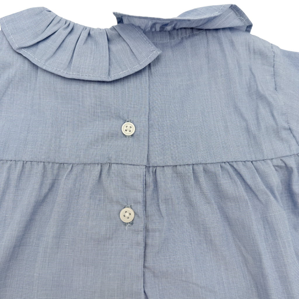 Blouse bleu clair à col volanté — 6 mois