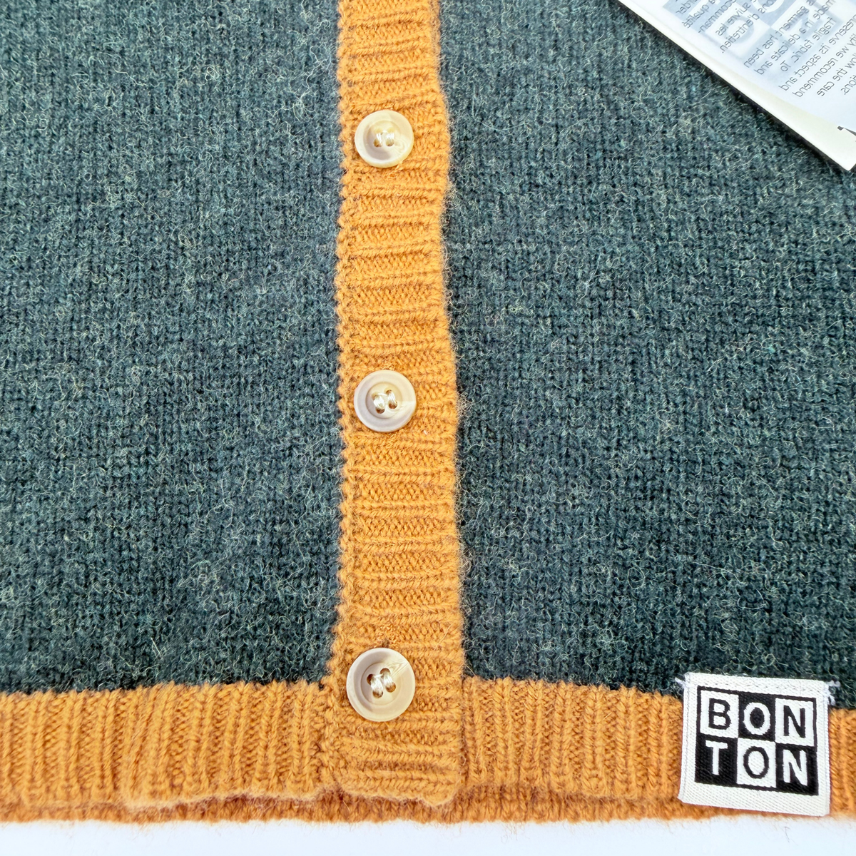 Gilet vert et camel en maille - 6 mois
