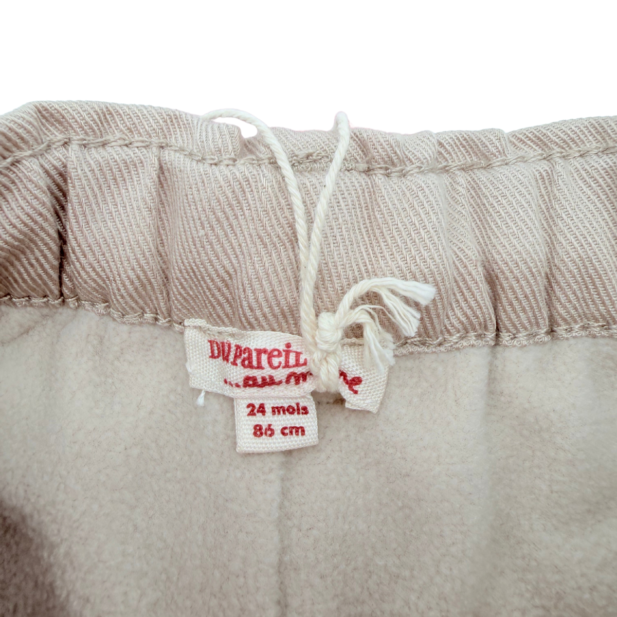 Pantalon beige avec ceinture fleurie – 24 mois